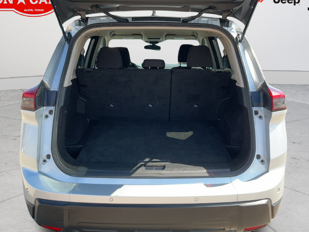Used 2024 Nissan Rogue S FWD image 21