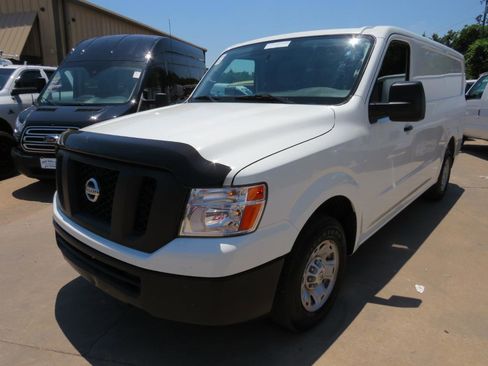 Used 2017 Nissan NV 1500 SV w/ Technology Package RWD image 1