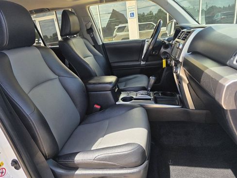Used 2016 Toyota 4Runner SR5 Premium RWD image 21