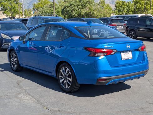 Used 2023 Nissan Versa SV FWD image 8