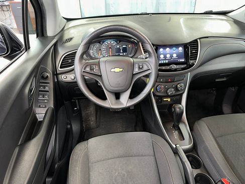 Certified 2021 Chevrolet Trax LS w/ Tint and Cruise Package image 2