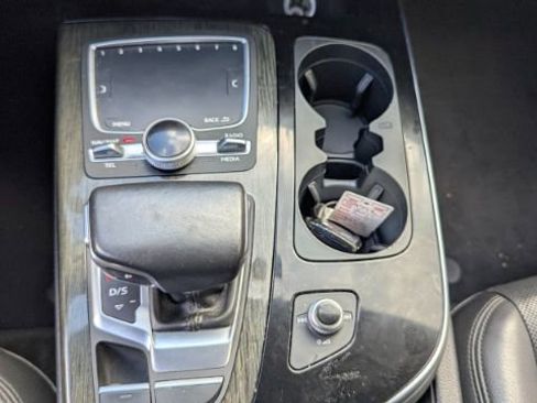 Used 2017 Audi Q7 2.0T Premium Plus w/ Premium Plus Package image 38