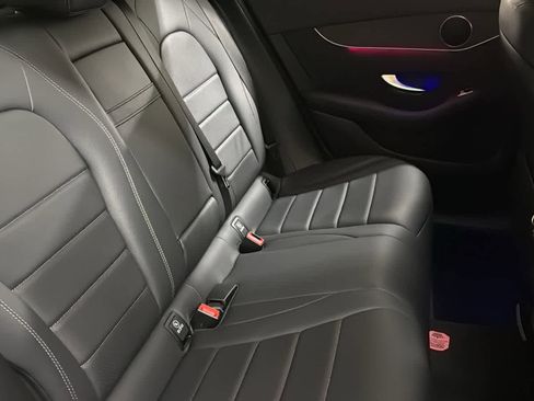 Used 2022 Mercedes-Benz GLC 300 4MATIC image 34