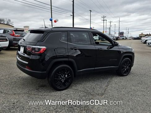 New 2026 Jeep Compass Latitude image 12