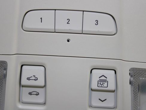 Used 2025 Cadillac XT5 Premium Luxury w/ Technology Package image 38