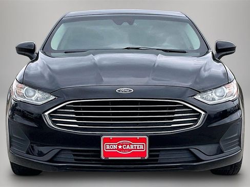 Used 2019 Ford Fusion SE image 3