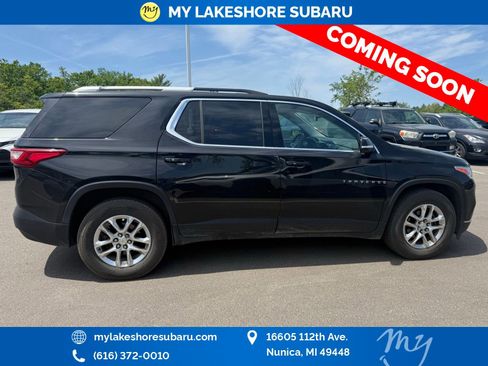 Used 2018 Chevrolet Traverse LT w/ LPO, Floor Liner Package AWD/4WD image 9