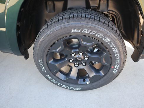 New 2026 RAM 1500 4x4 Crew Cab image 19