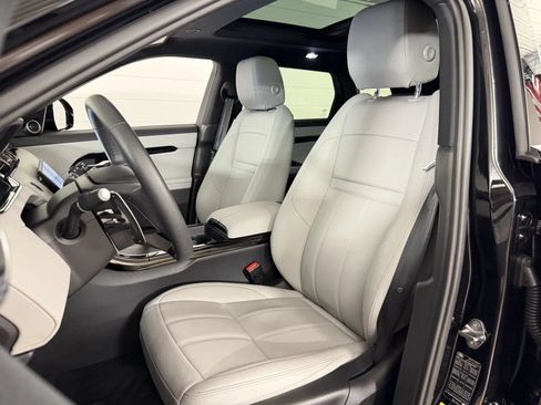 Used 2026 Land Rover Range Rover Evoque S AWD/4WD image 12