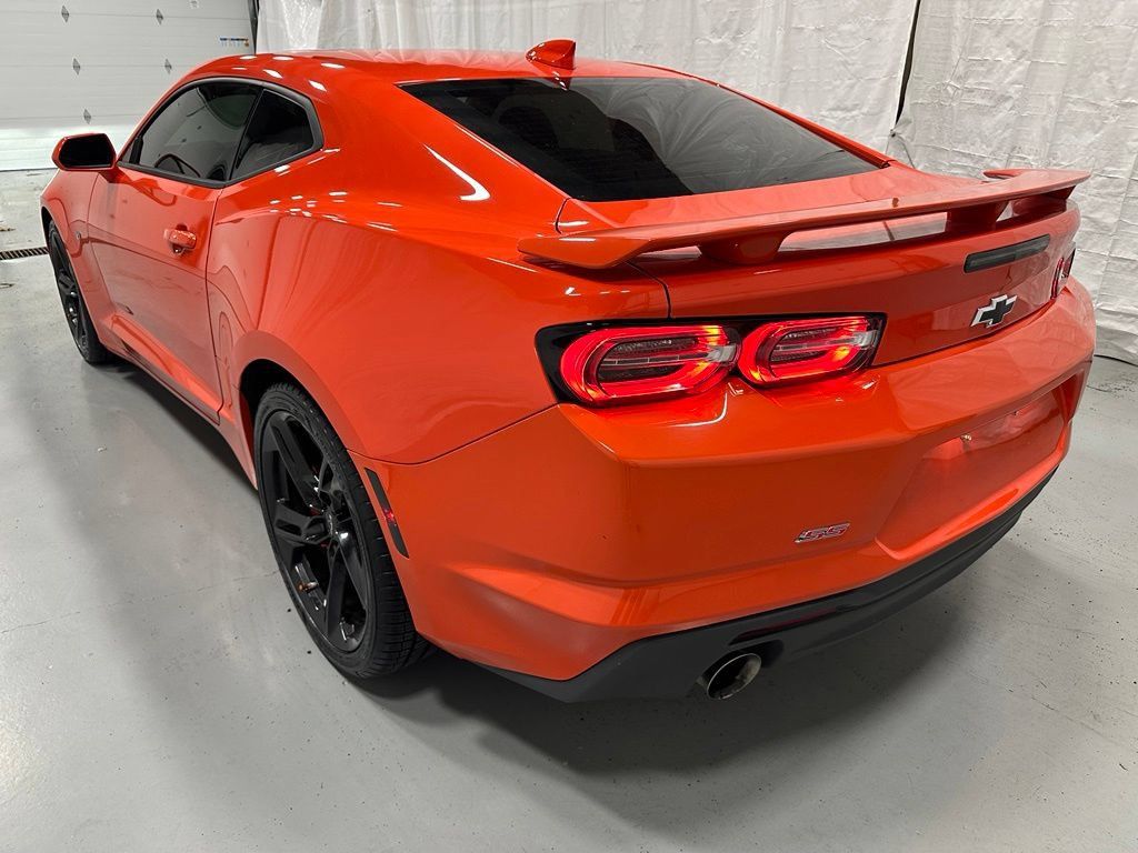 Used 2021 Chevrolet Camaro SS RWD image 5