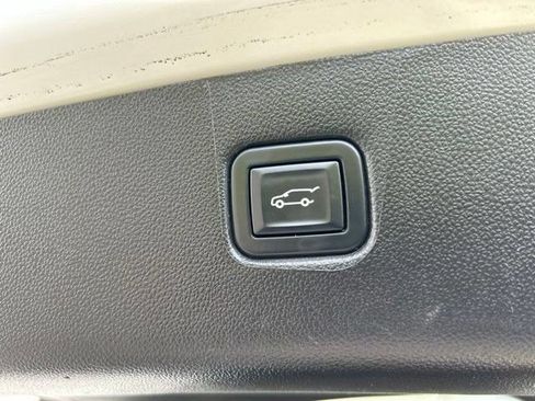 Used 2022 Chevrolet Blazer RS w/ Enhanced Convenience Package FWD image 45
