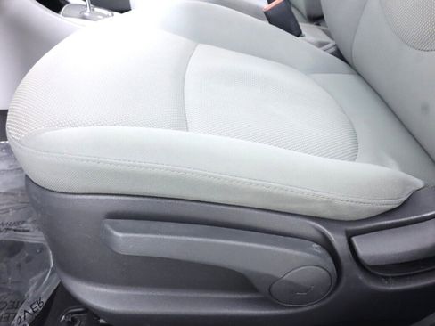 Used 2014 Hyundai Accent GS image 21