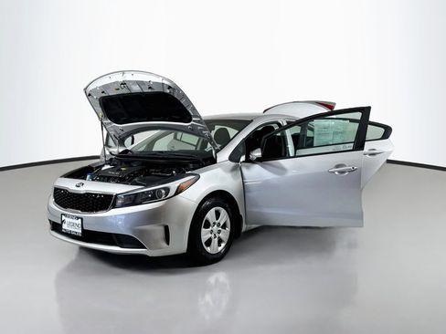 Used 2017 Kia Forte LX w/ LX Popular Package FWD image 12