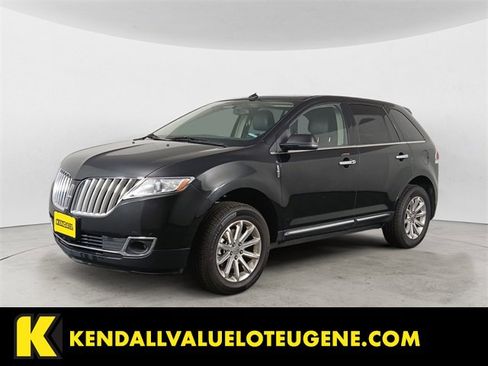 Used 2013 Lincoln MKX Base image 1