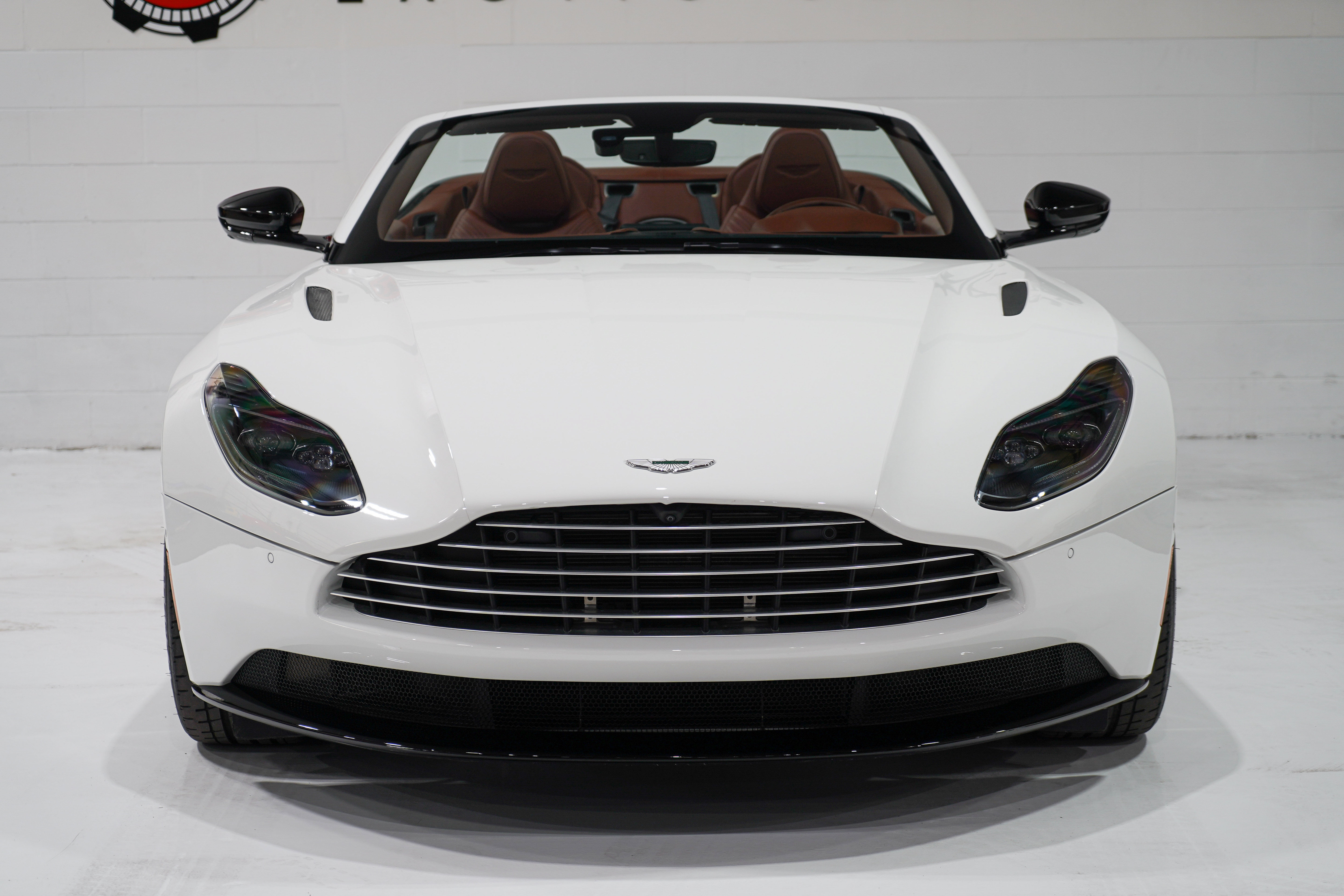 Used 2020 Aston Martin DB11 Volante RWD image 5