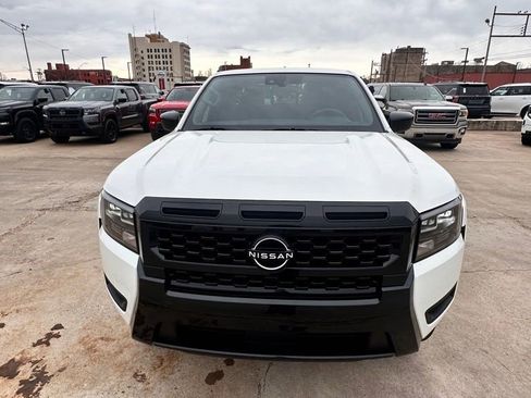 New 2026 Nissan Frontier SV w/ SV Convenience Package image 2