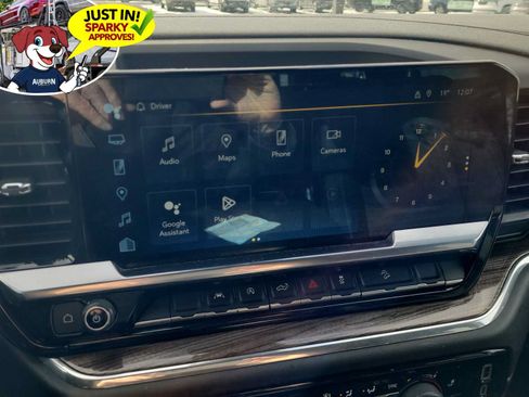 Used 2023 Chevrolet Silverado 1500 RST AWD/4WD image 9