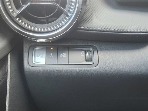 Used 2026 Chevrolet Equinox LT FWD image 24