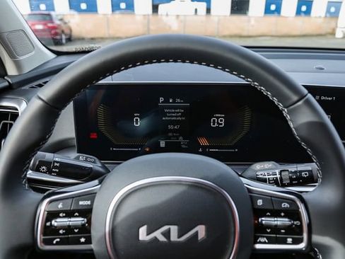 New 2025 Kia Sorento S image 24