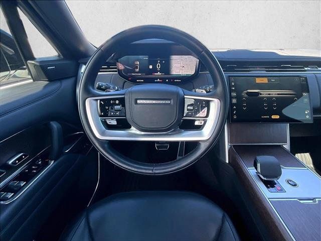 Used 2024 Land Rover Range Rover Long Wheelbase SE AWD/4WD image 6