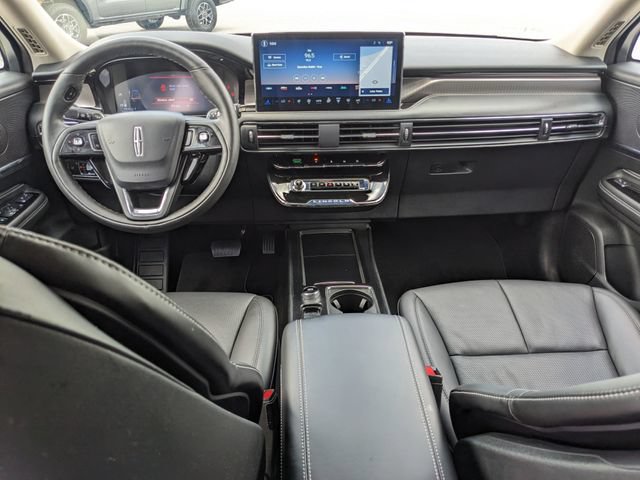 Used 2025 Lincoln Corsair Reserve FWD image 15