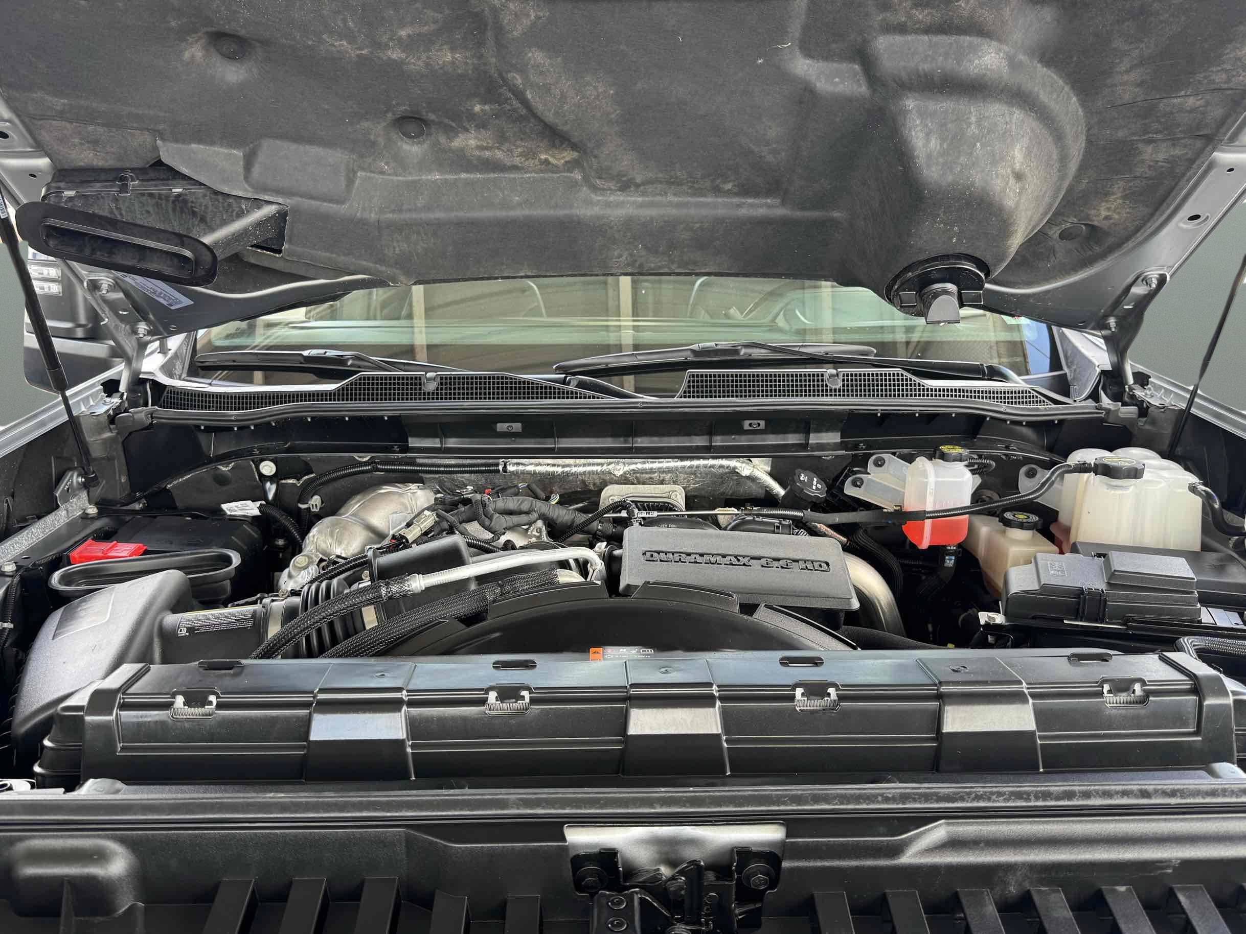 Used 2025 Chevrolet Silverado 2500 LTZ w/ LTZ Convenience Package AWD/4WD image 18