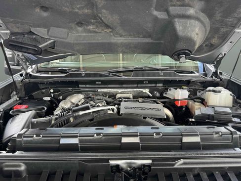 Used 2025 Chevrolet Silverado 2500 LTZ w/ LTZ Convenience Package AWD/4WD image 18