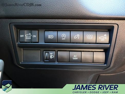 Used 2026 Toyota Tundra Limited w/ Power Package AWD/4WD image 30