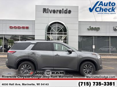 Used 2024 Nissan Pathfinder SV