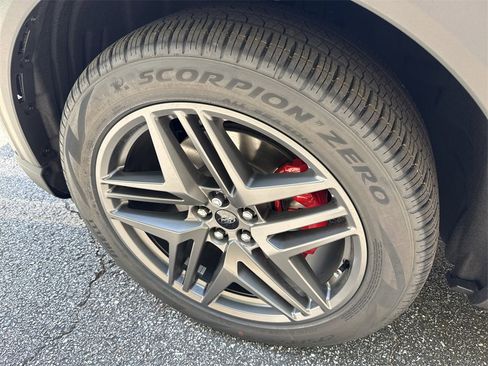 New 2025 Ford Explorer ST-Line w/ Premium Package image 11