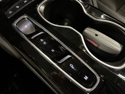 Certified 2021 Buick Envision Avenir w/ Technology Package II image 26