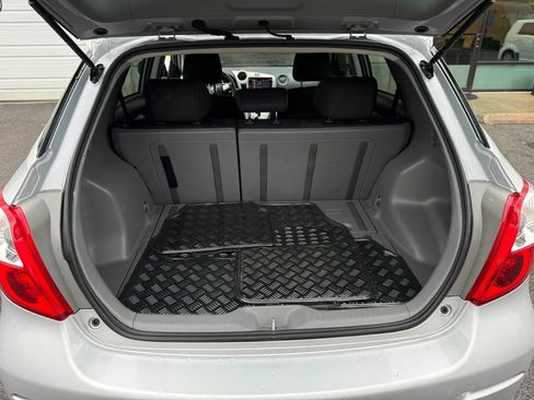 Used 2013 Toyota Matrix S FWD image 24