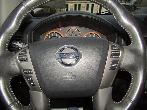 Used 2014 Nissan Titan PRO-4X image 20