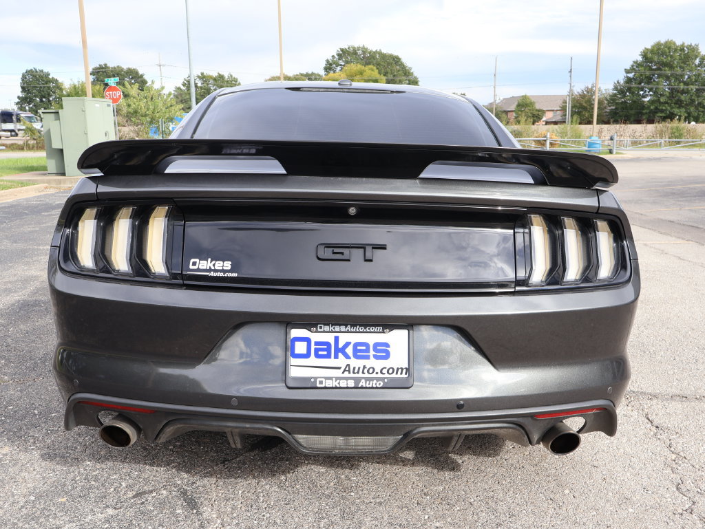 Used 2017 Ford Mustang GT Premium w/ Black Accent Package RWD image 6