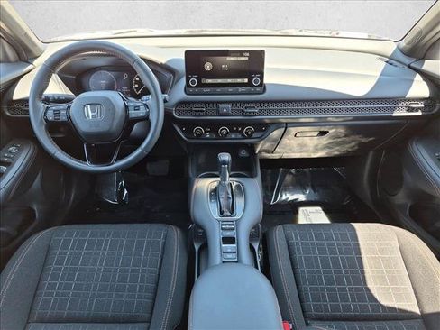 Used 2024 Honda HR-V Sport image 17