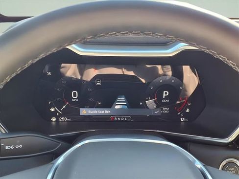 New 2026 GMC Canyon Elevation w/ Convenience Package image 28