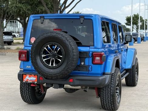 Used 2024 Jeep Wrangler Unlimited Rubicon AWD/4WD image 5