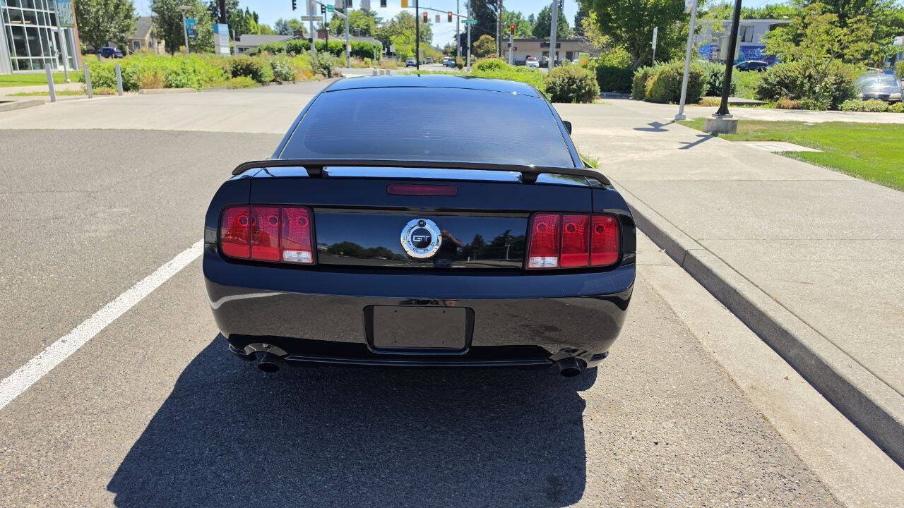 Used 2006 Ford Mustang GT RWD image 6