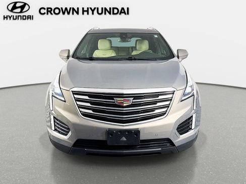 Used 2018 Cadillac XT5 Luxury w/ Driver Awareness Package AWD/4WD image 2