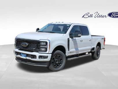 New 2026 Ford F250 Lariat w/ Black Appearance Package