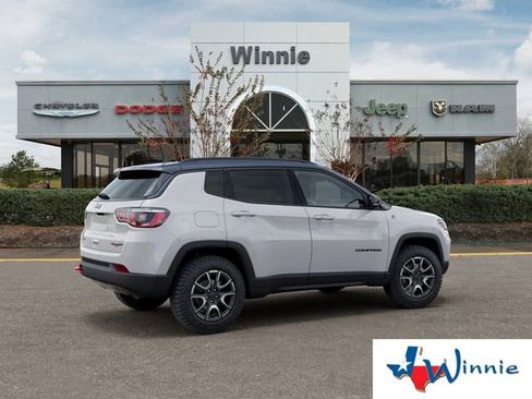 New 2026 Jeep Compass Trailhawk image 4