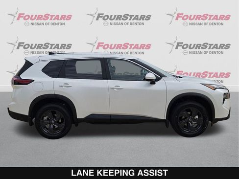 New 2026 Nissan Rogue SV FWD image 3