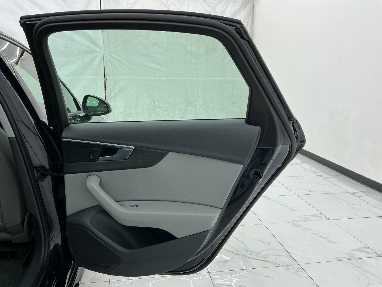 Used 2018 Audi A4 2.0T Premium AWD/4WD image 25
