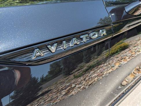 Certified 2023 Lincoln Aviator Reserve w/ Equipment Group 201A AWD/4WD image 10
