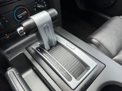 Used 2007 Ford Mustang Premium RWD image 25