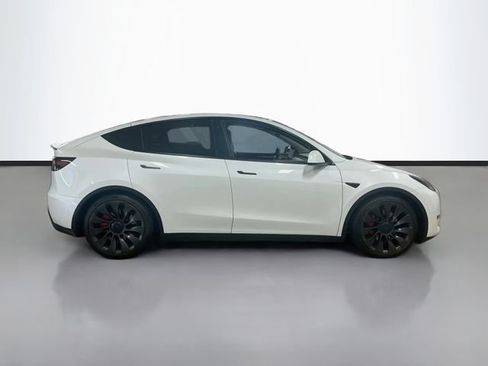 Used 2023 Tesla Model Y Performance AWD/4WD image 8