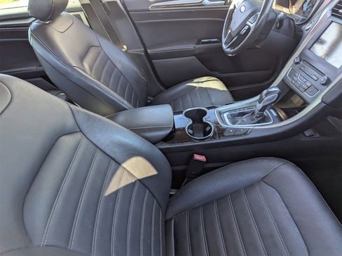 Used 2016 Ford Fusion Energi SE image 11