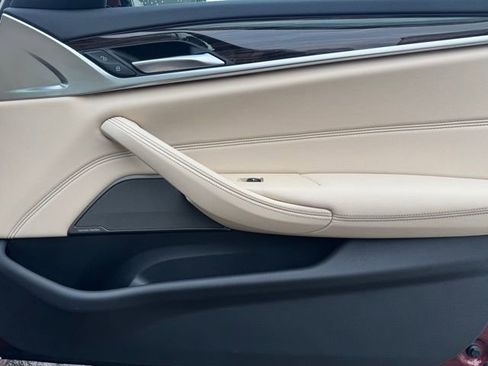 Certified 2023 BMW 530i xDrive w/ Premium Package image 28