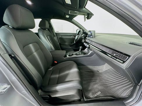 Used 2023 Honda Civic Sport image 28