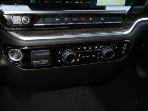 Used 2024 Chevrolet Silverado 1500 RST image 24